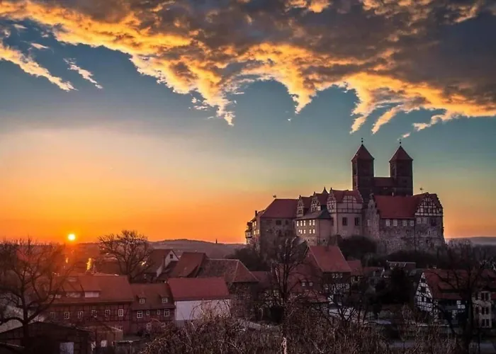 In With Terrace Дом отдыха *